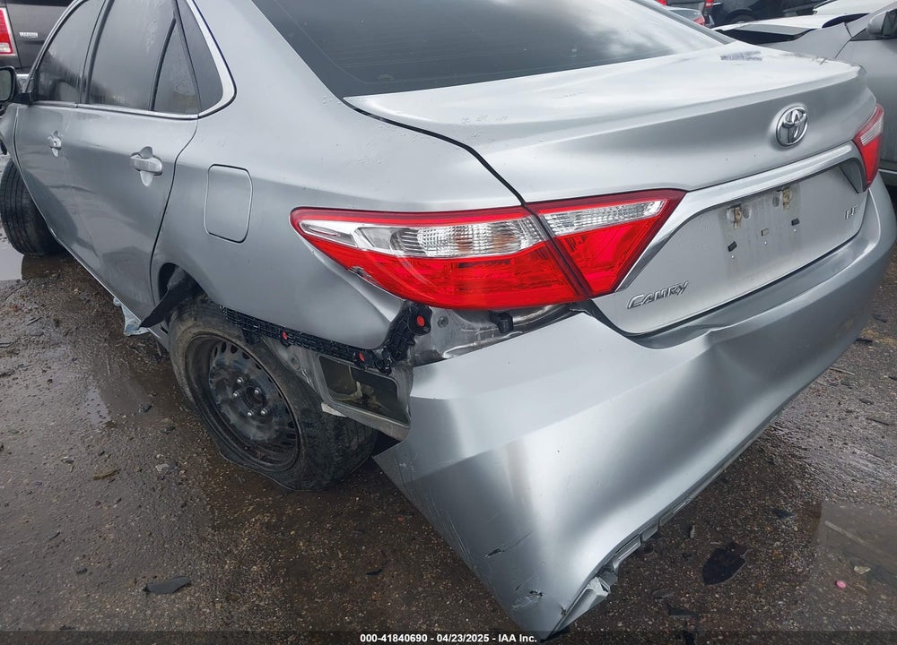 2017 TOYOTA CAMRY LE VIN: 4T1BF1FK3HU752233