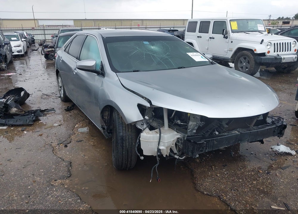 2017 TOYOTA CAMRY LE VIN: 4T1BF1FK3HU752233