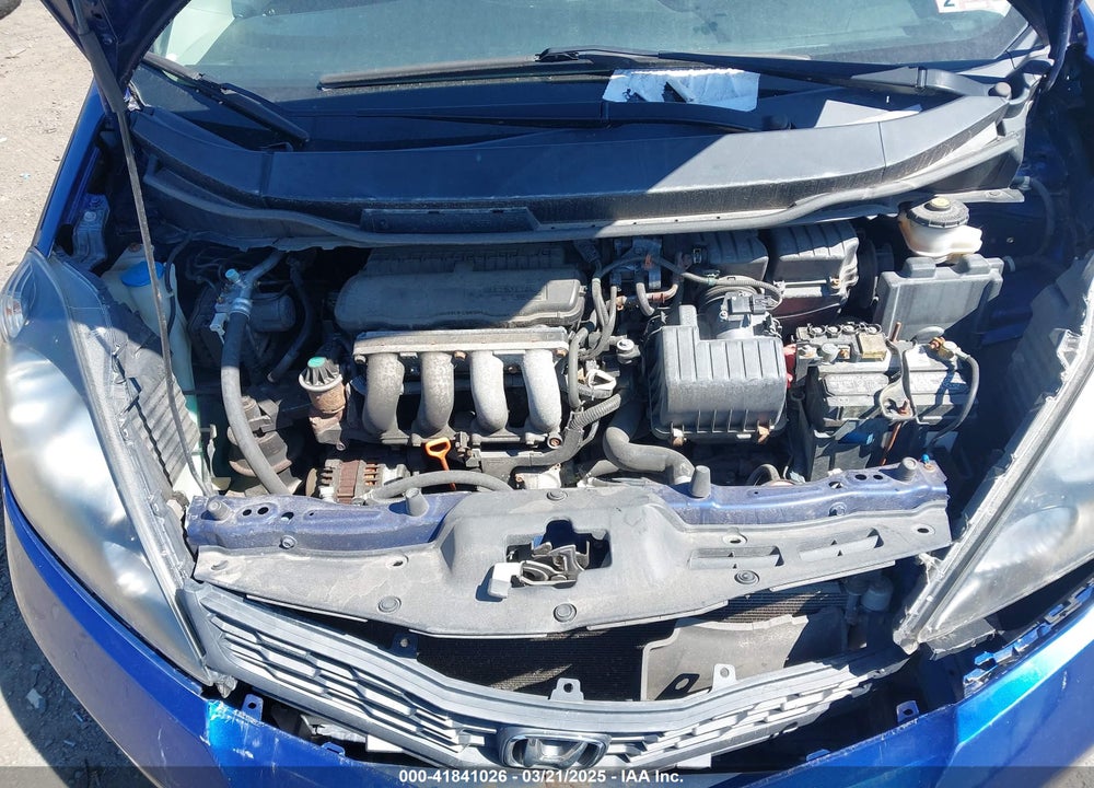 2013 HONDA FIT VIN: JHMGE8H66DC024961