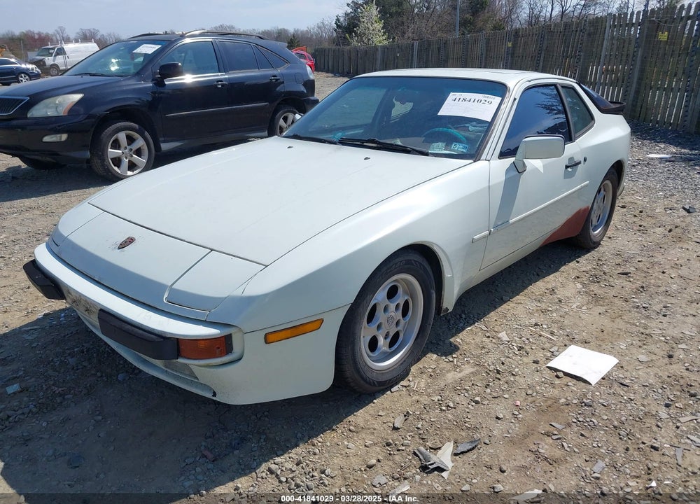 1985 PORSCHE 944 VIN: WP0AA0949FN455352