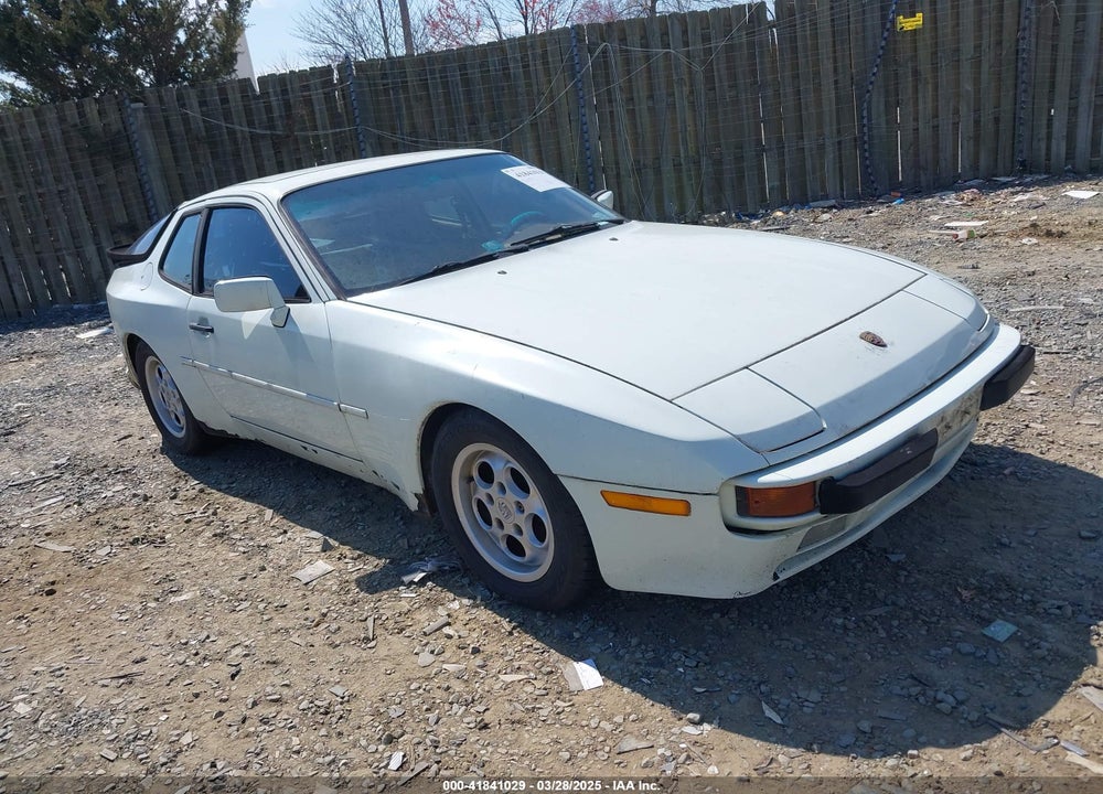 1985 PORSCHE 944 VIN: WP0AA0949FN455352