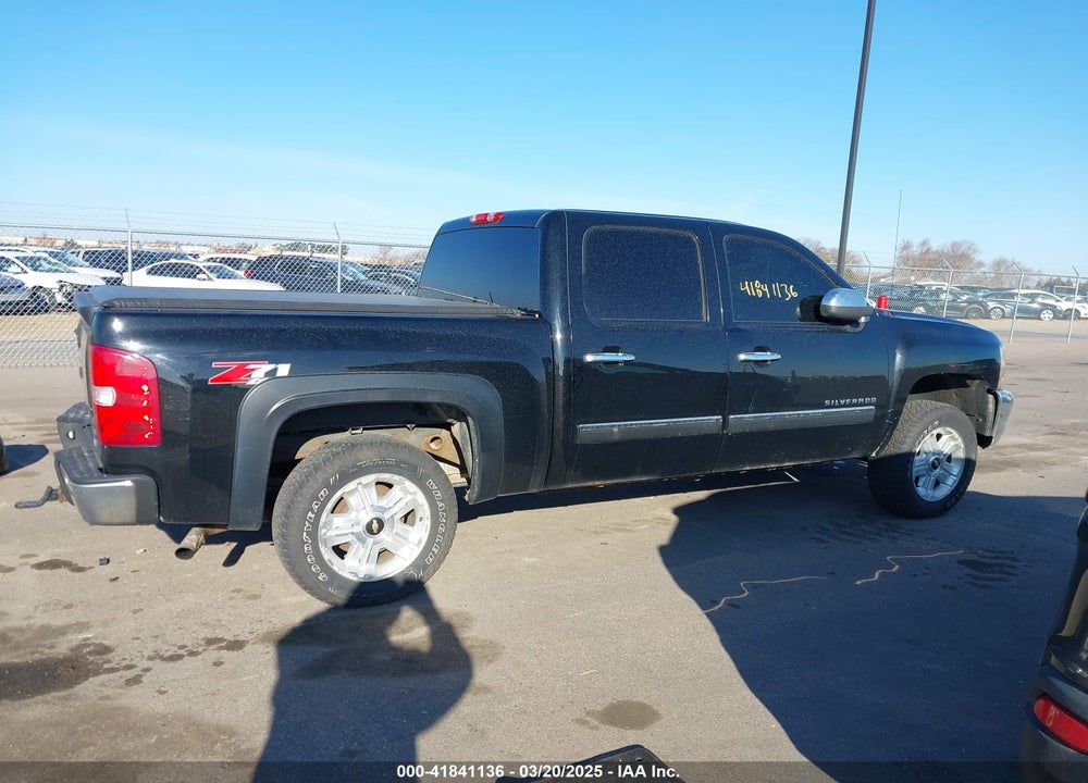 2013 CHEVROLET SILVERADO 1500 LT VIN: 3GCPKSE76DG249530