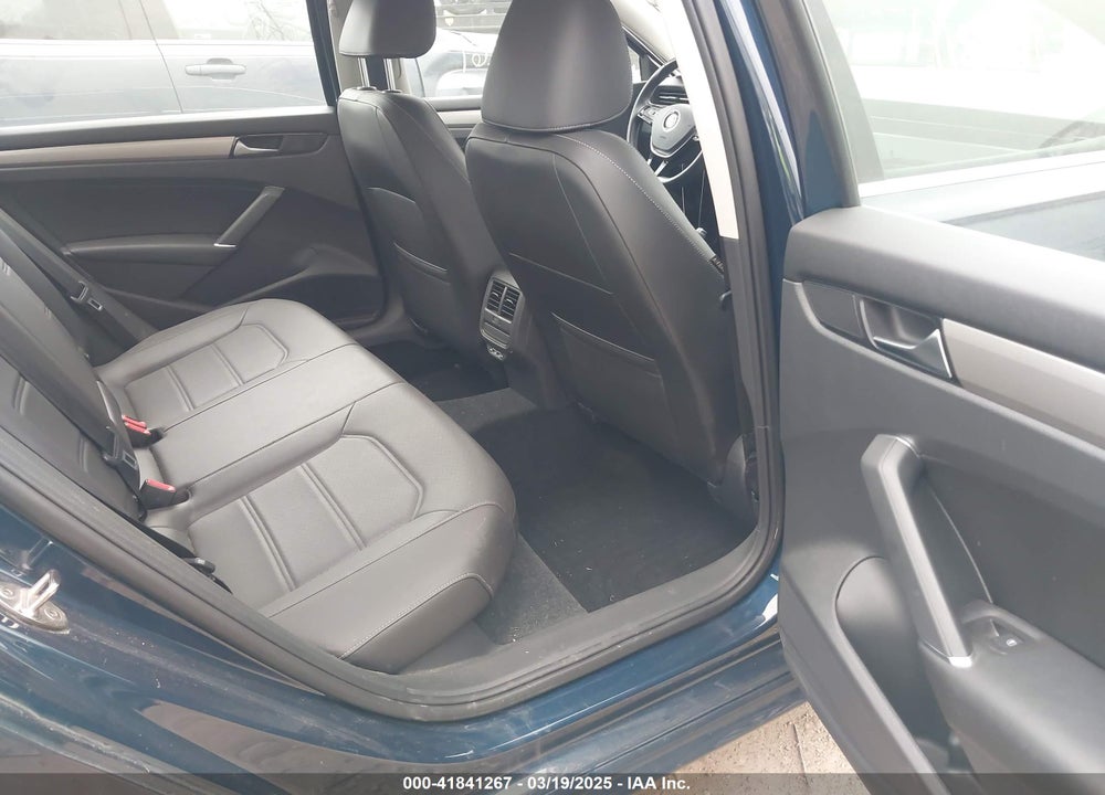 2020 VOLKSWAGEN PASSAT VIN: 1VWSA7A32LC011086