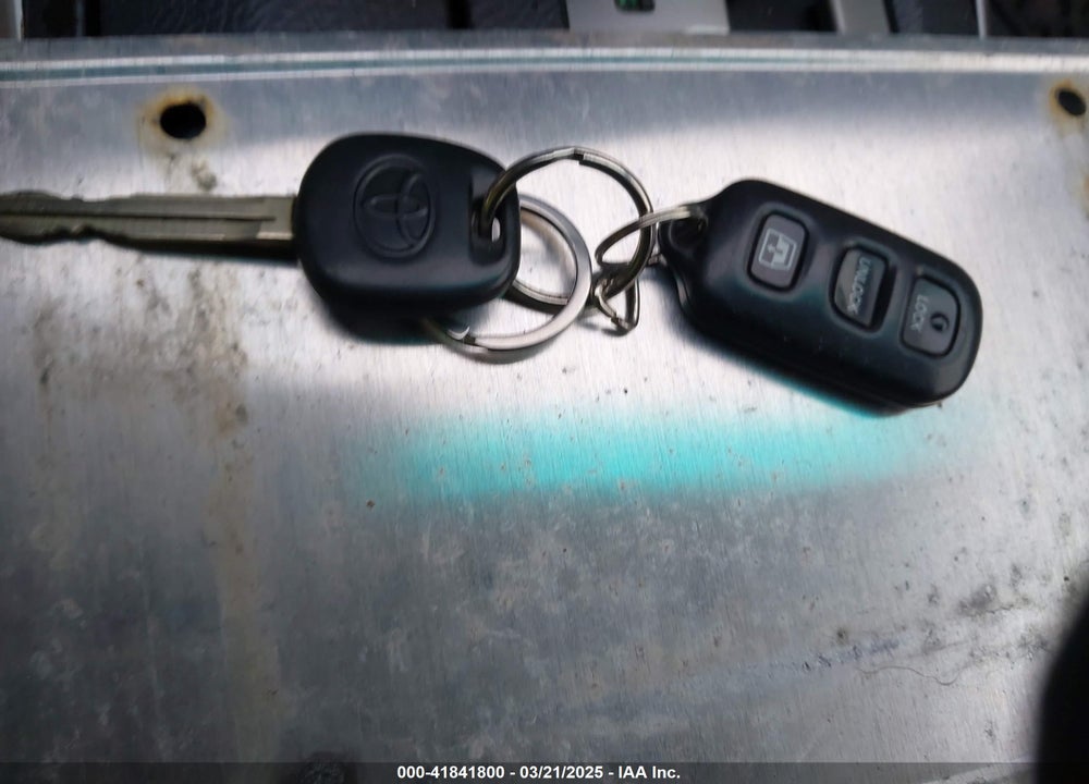 2005 TOYOTA 4RUNNER SR5 V6 VIN: JTEBU14R858049270