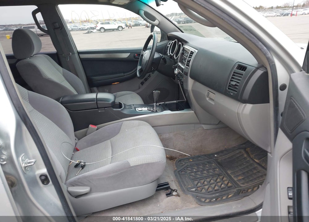 2005 TOYOTA 4RUNNER SR5 V6 VIN: JTEBU14R858049270
