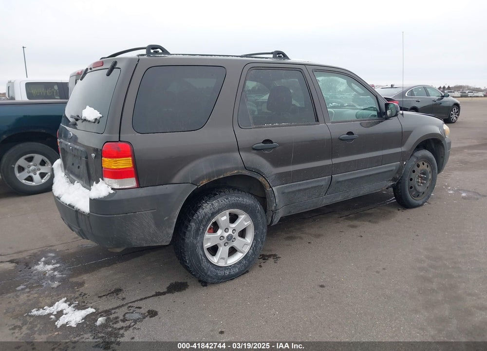2007 FORD ESCAPE XLT/XLT SPORT VIN: 1FMYU93197KC00126
