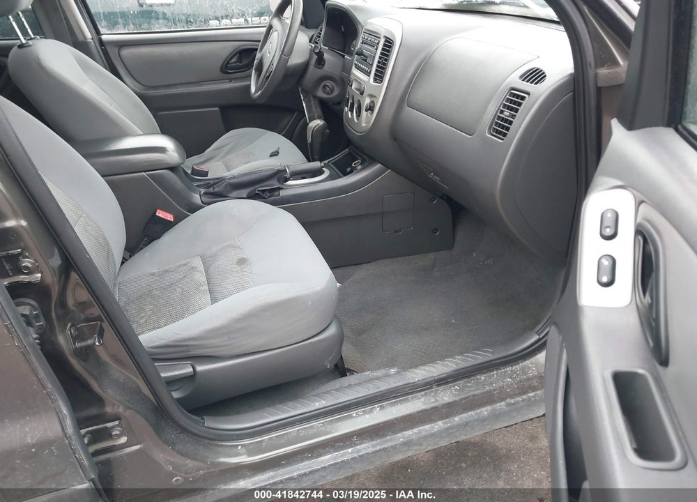 2007 FORD ESCAPE XLT/XLT SPORT VIN: 1FMYU93197KC00126