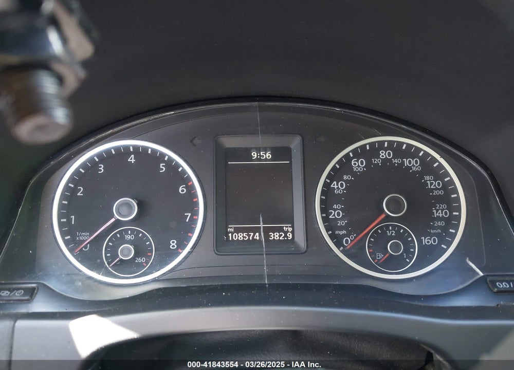 2014 VOLKSWAGEN TIGUAN VIN: WVGBV3AX5EW535459