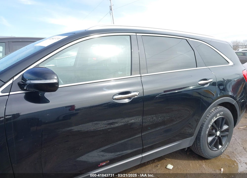 2017 KIA SORENTO VIN: 5XYPG4A34HG254813