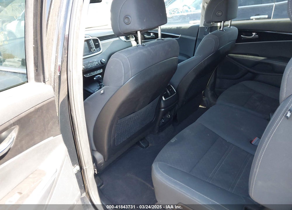 2017 KIA SORENTO VIN: 5XYPG4A34HG254813