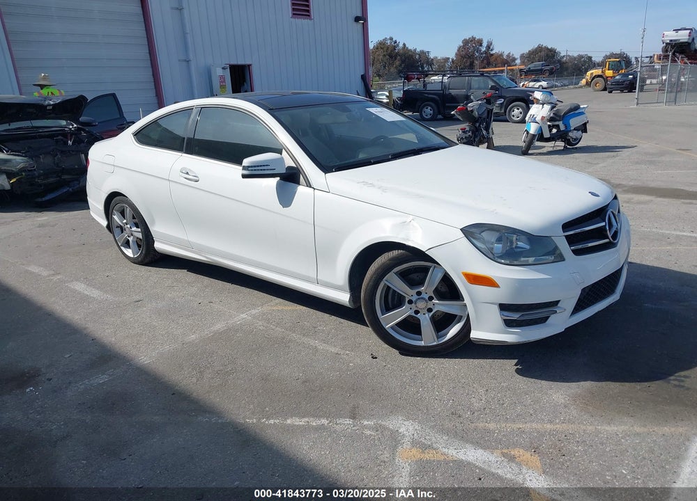 2015 MERCEDES-BENZ C 250 VIN: WDDGJ4HB5FG387742