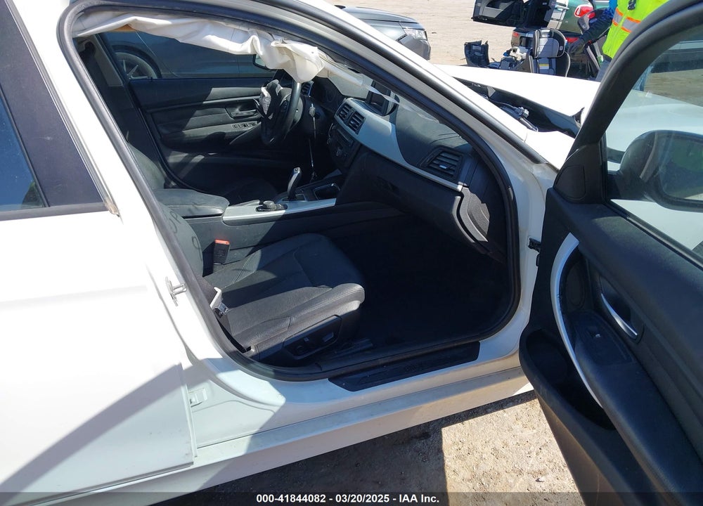 2013 BMW 328I VIN: WBA3A5G52DNP18714