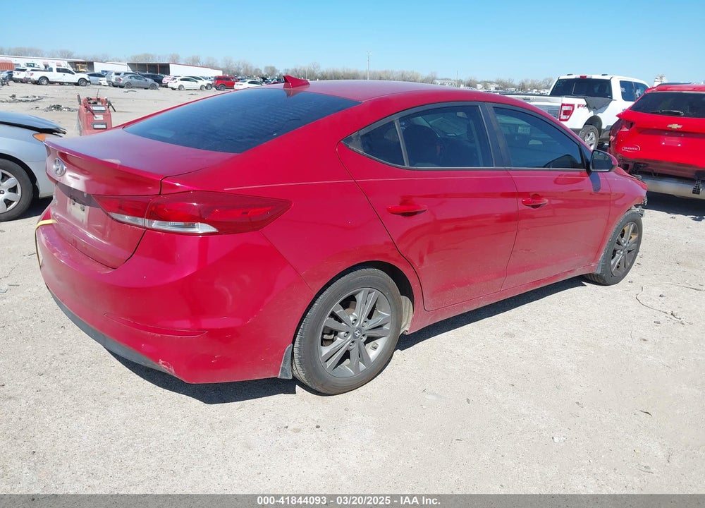 2018 HYUNDAI ELANTRA VIN: 5NPD84LFXJH342917