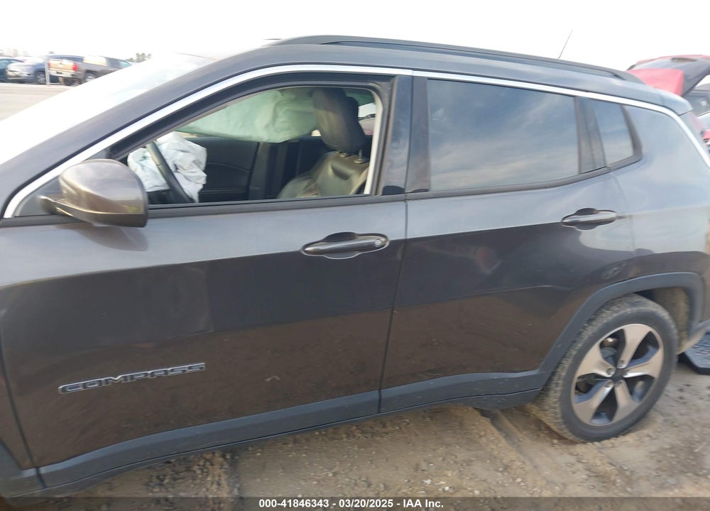 2018 JEEP COMPASS LATITUDE FWD VIN: 3C4NJCBB3JT182137