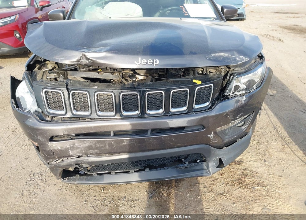2018 JEEP COMPASS LATITUDE FWD VIN: 3C4NJCBB3JT182137