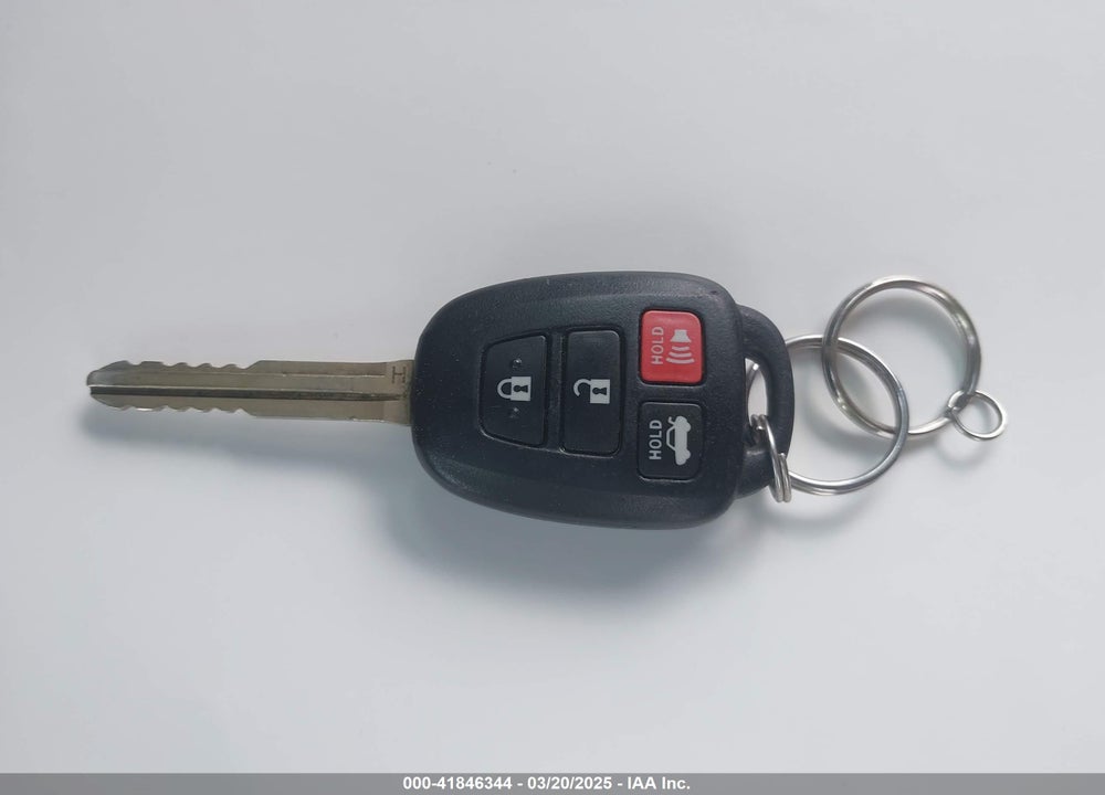 2014 TOYOTA COROLLA VIN: 5YFBURHE5EP137725