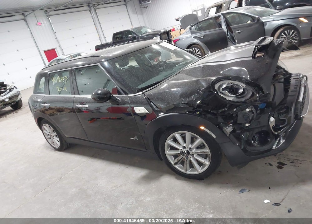 2019 MINI CLUBMAN COOPER S VIN: WMWLU5C56K2G04360