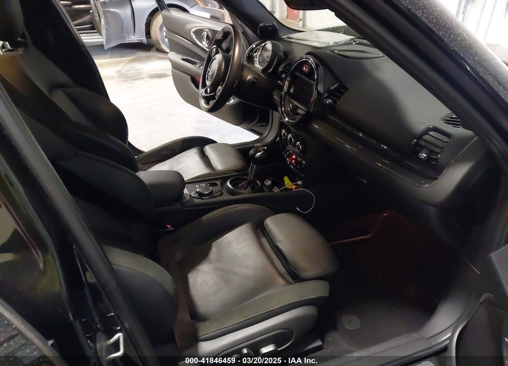 2019 MINI CLUBMAN COOPER S VIN: WMWLU5C56K2G04360
