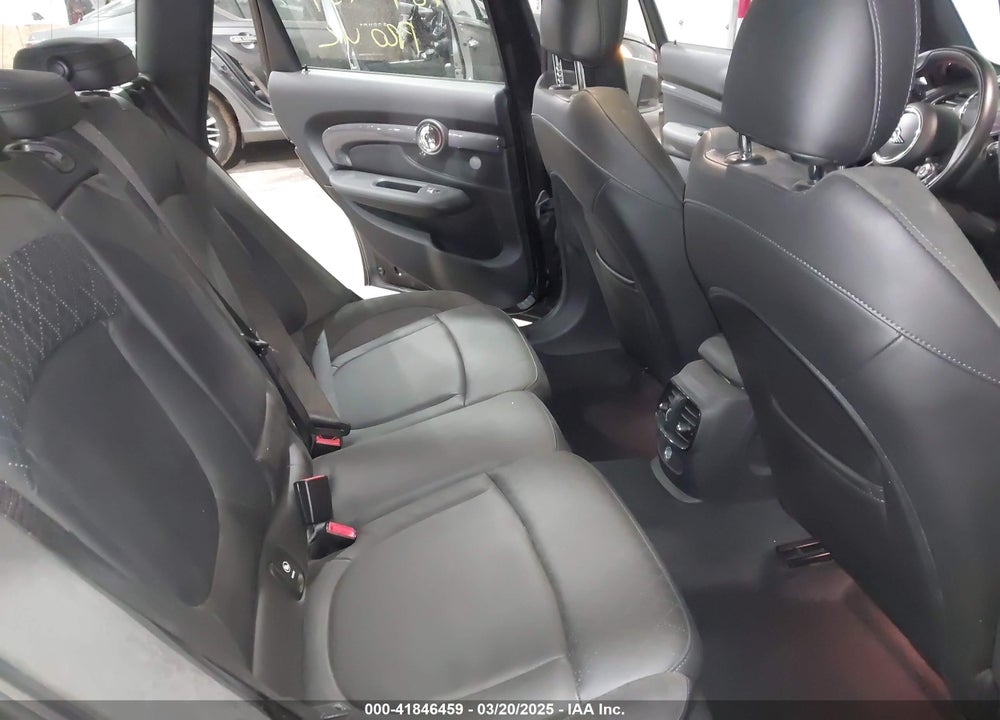 2019 MINI CLUBMAN COOPER S VIN: WMWLU5C56K2G04360