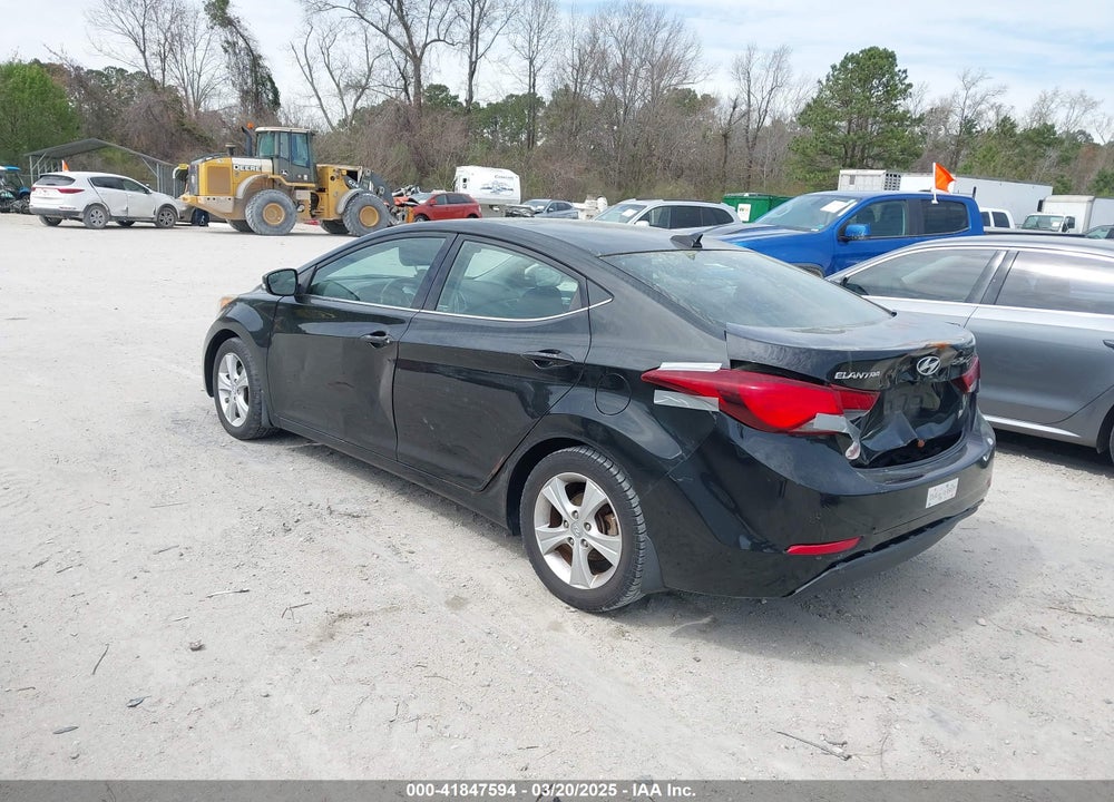 2016 HYUNDAI ELANTRA VIN: 5NPDH4AE7GH715222