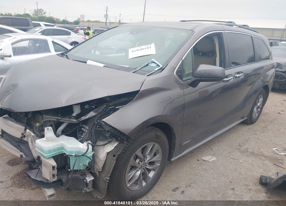 2021 TOYOTA SIENNA XLE VIN: 5TDYRKEC7MS051604