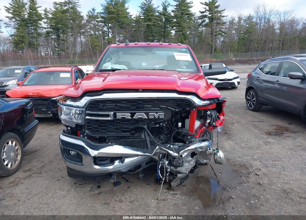 2022 RAM 2500 TRADESMAN 4X4 8' BOX VIN: 3C6MR5AJ8NG345945