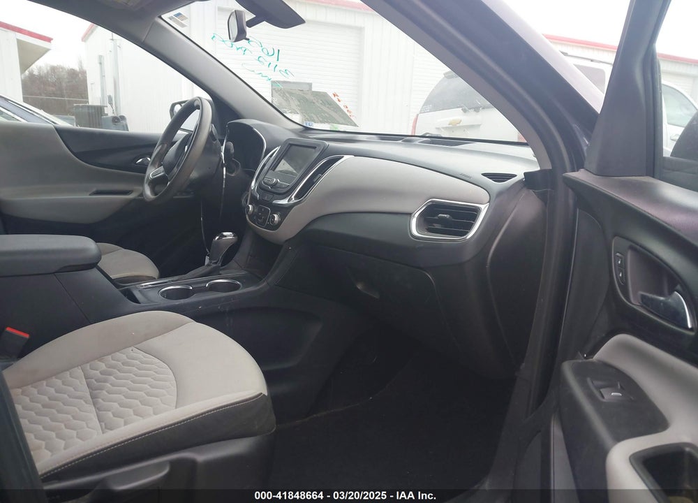 2019 CHEVROLET EQUINOX LS VIN: 3GNAXHEV2KL237136