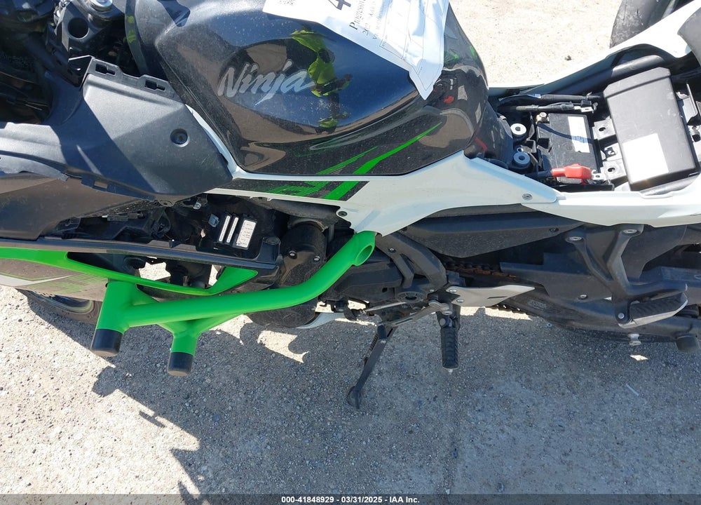 2022 KAWASAKI EX650 M VIN: ML5EXEM15NDA66977