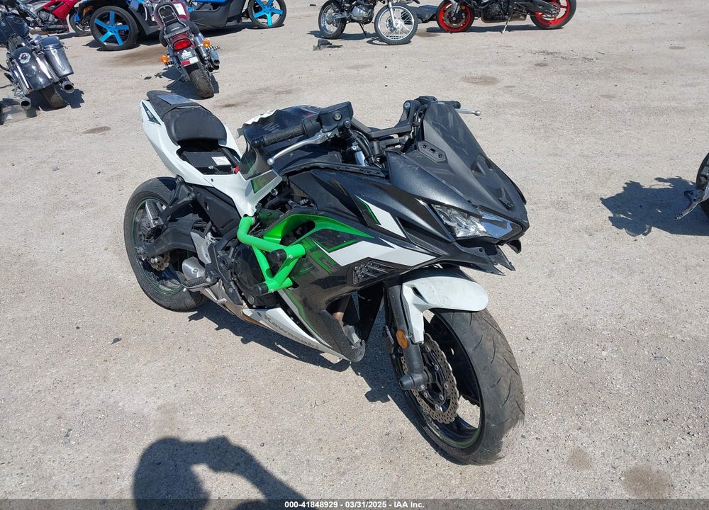 2022 KAWASAKI EX650 M VIN: ML5EXEM15NDA66977