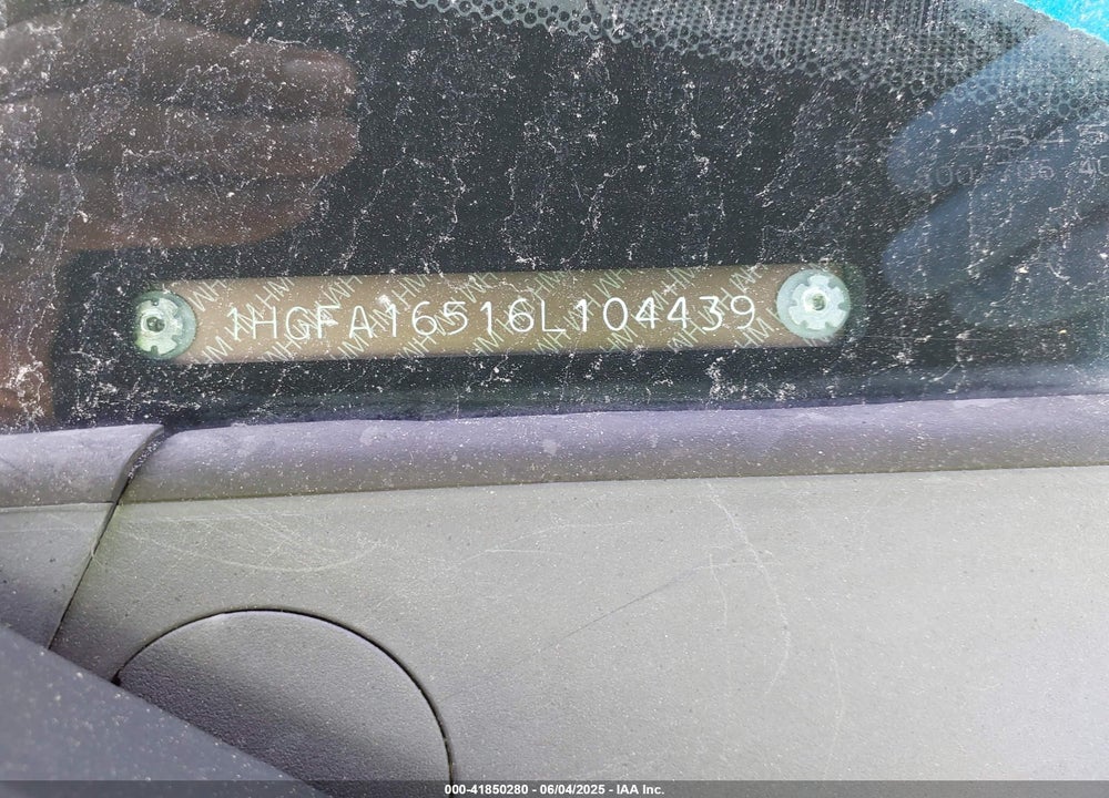 2006 HONDA CIVIC LX VIN: 1HGFA16516L104439