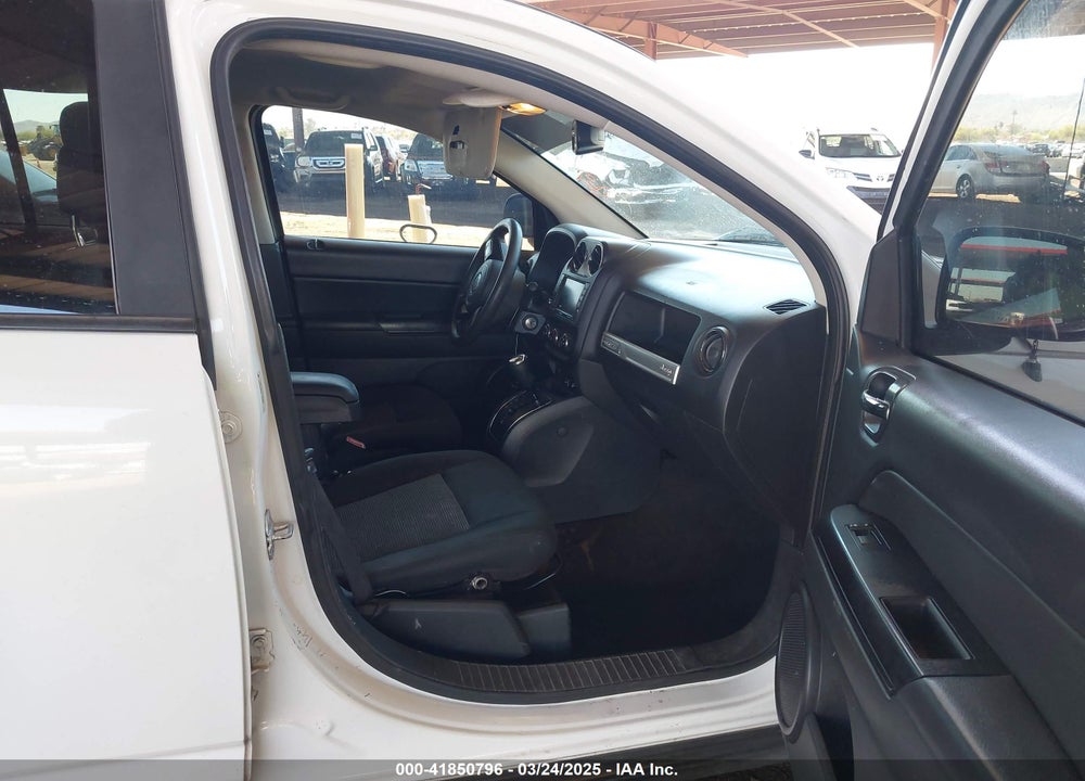 2014 JEEP COMPASS VIN: 1C4NJDBB3ED622357