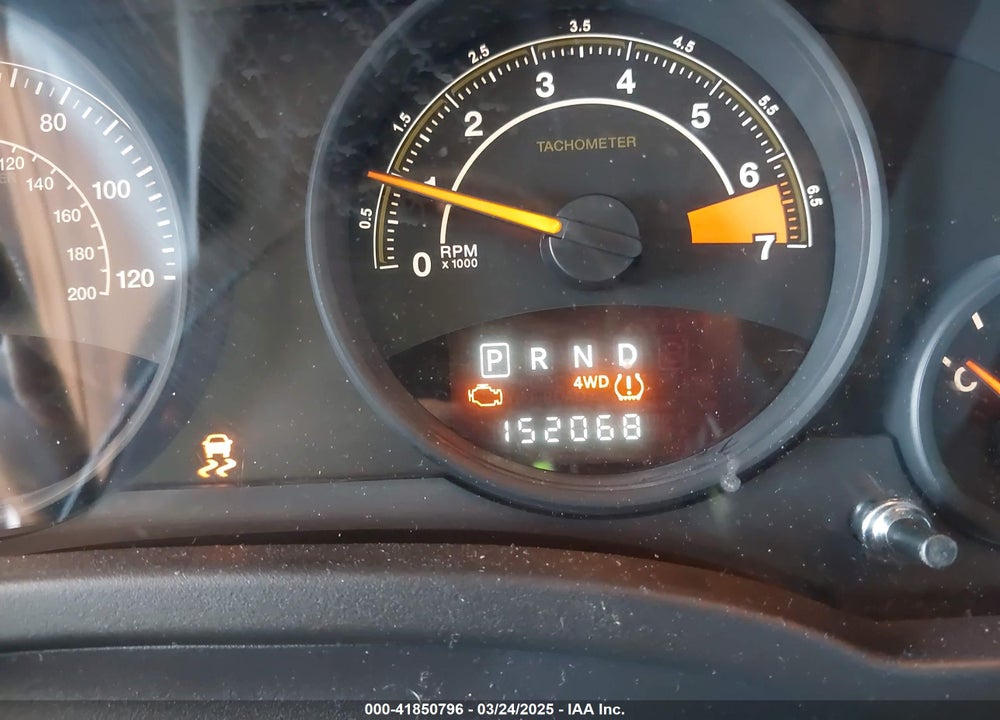 2014 JEEP COMPASS VIN: 1C4NJDBB3ED622357