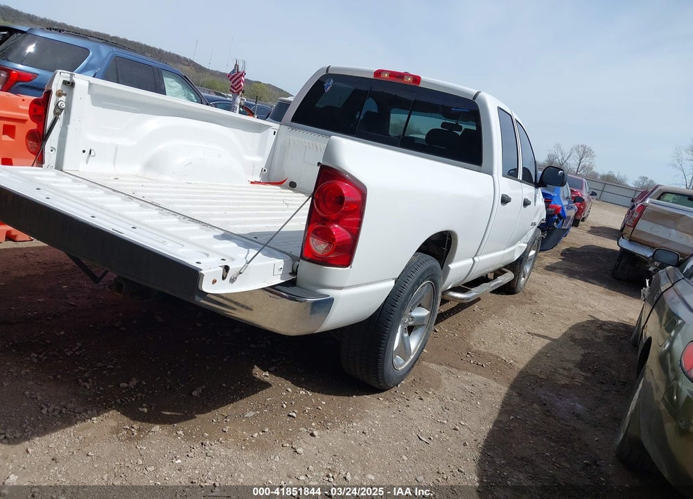 2008 DODGE RAM 1500 SLT VIN: 1D7HA18N18J221060