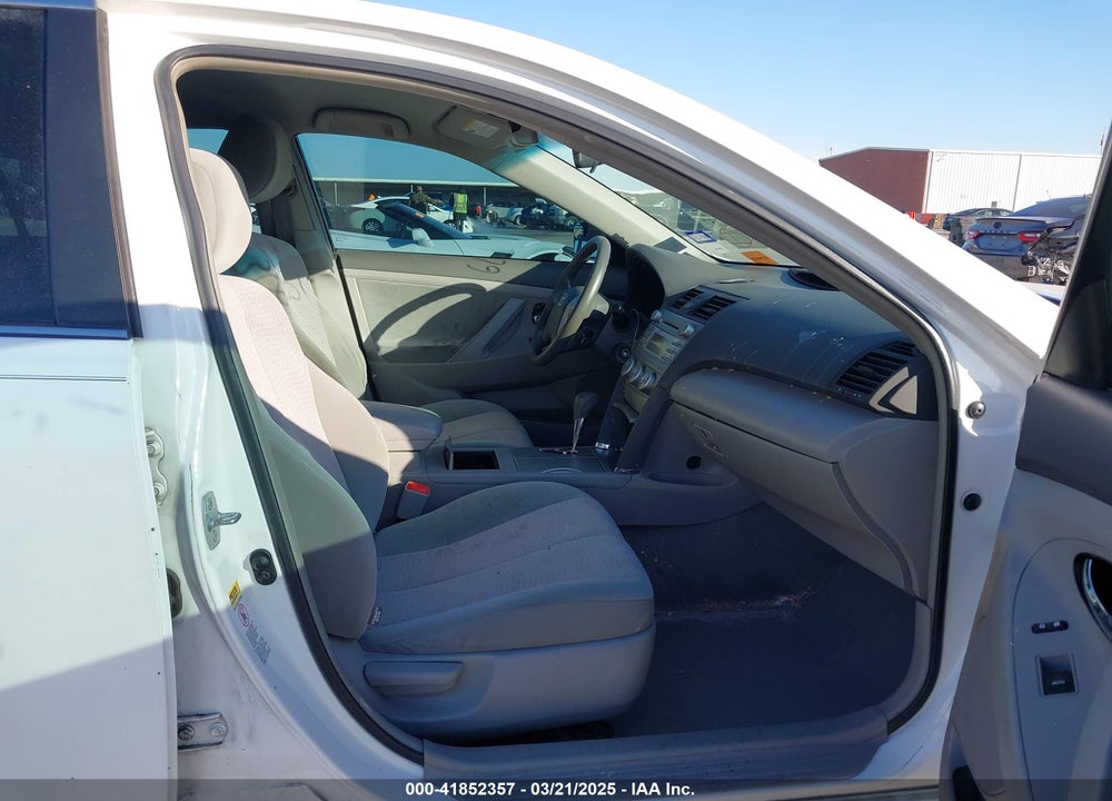 2011 TOYOTA CAMRY LE VIN: 4T4BF3EK7BR140031