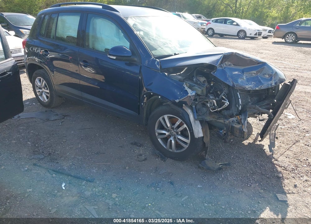 2015 VOLKSWAGEN TIGUAN S VIN: WVGAV7AX0FW596612