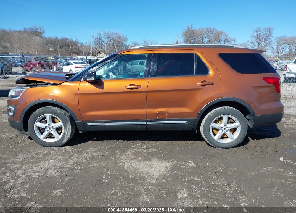 2017 FORD EXPLORER XLT VIN: 1FM5K8D88HGA85831