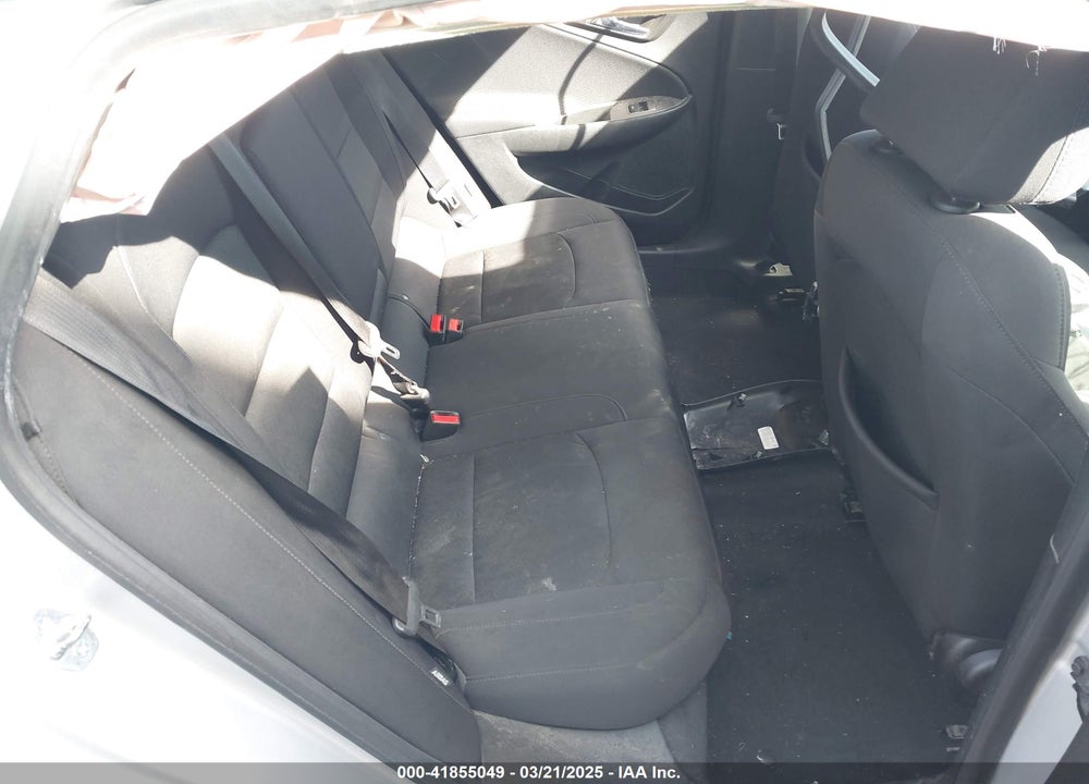2019 CHEVROLET MALIBU VIN: 1G1ZD5ST2KF138177