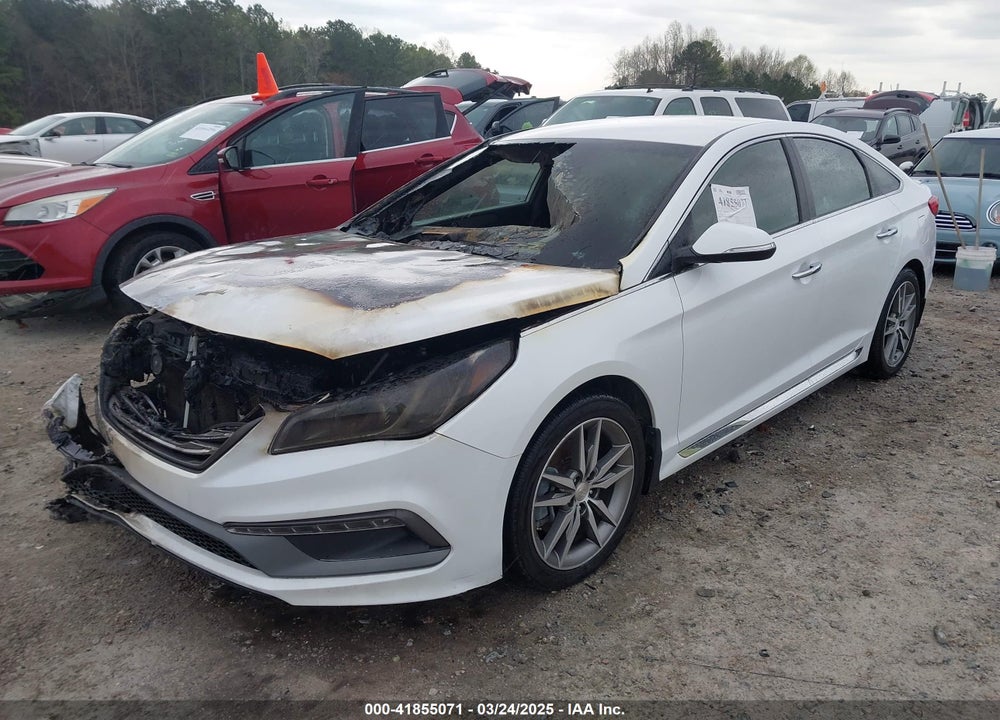 2015 HYUNDAI SONATA VIN: 5NPE34AB6FH188698