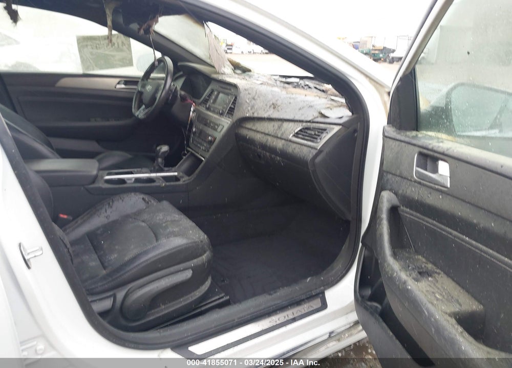 2015 HYUNDAI SONATA VIN: 5NPE34AB6FH188698