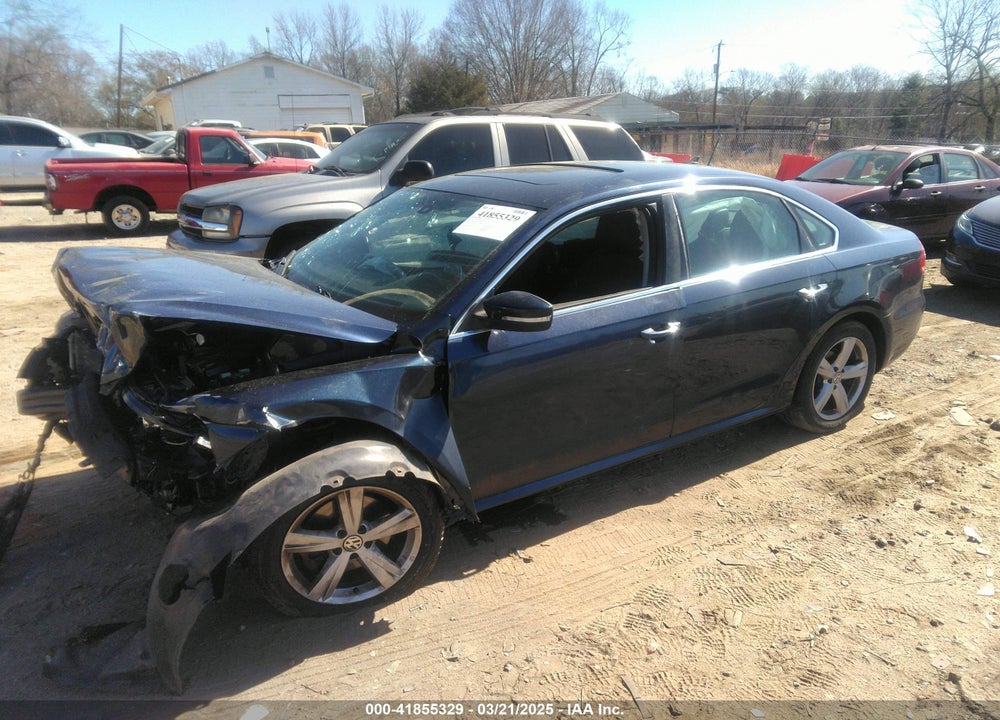 2013 VOLKSWAGEN PASSAT 2.5L SE VIN: 1VWBP7A32DC126643