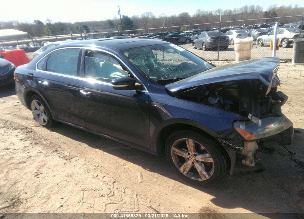 2013 VOLKSWAGEN PASSAT 2.5L SE VIN: 1VWBP7A32DC126643