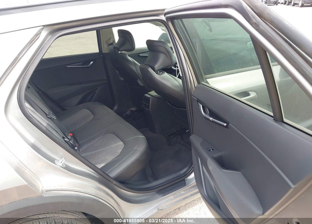 2023 KIA NIRO EX VIN: KNDCR3LE4P5052465