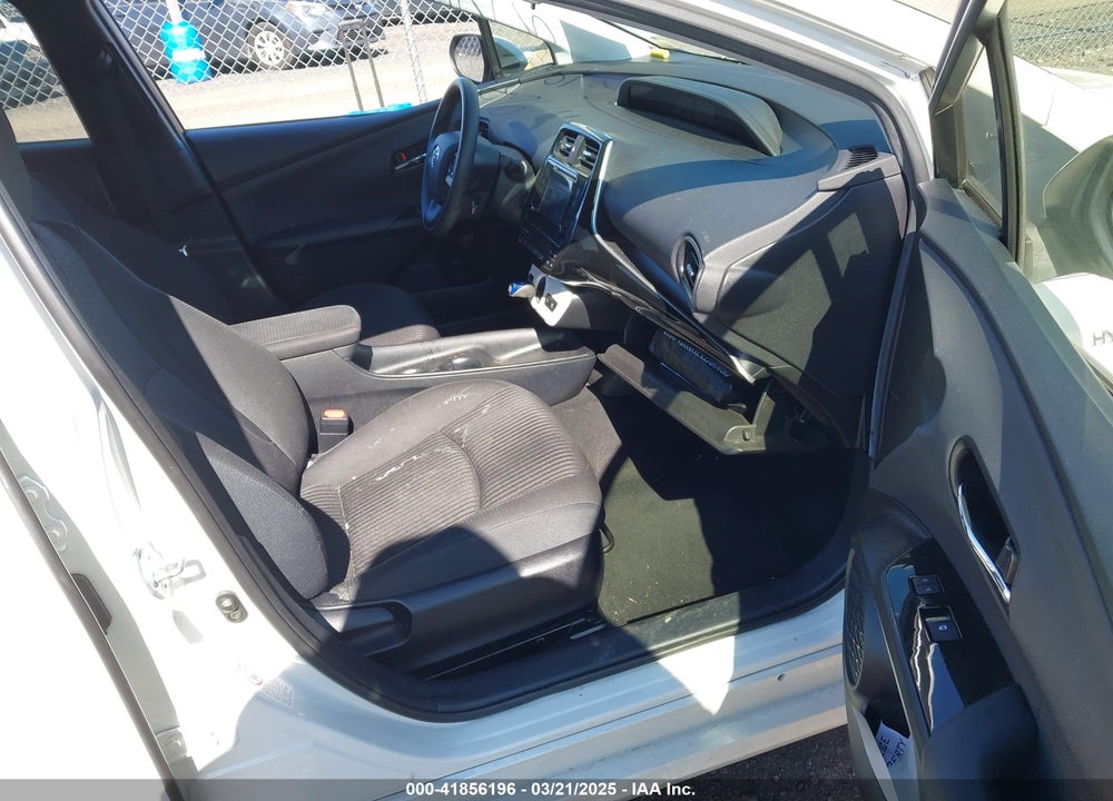 2016 TOYOTA PRIUS VIN: JTDKBRFU4G3512080