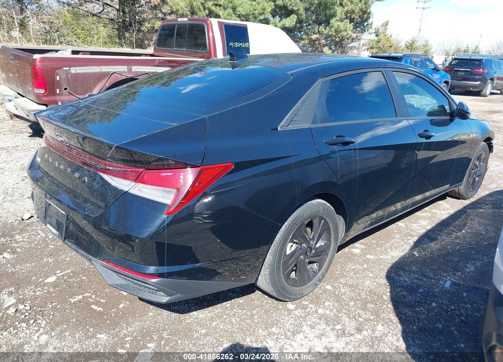 2022 HYUNDAI ELANTRA SEL VIN: KMHLM4AG6NU245322