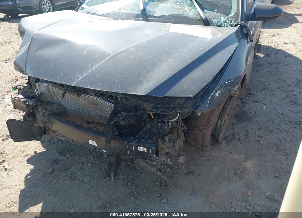 2024 HYUNDAI ELANTRA VIN: KMHLM4DG1RU755188