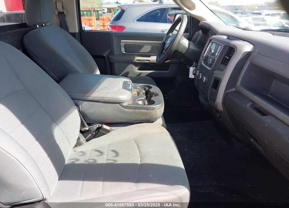 2017 RAM 1500 EXPRESS 4X2 6'4 BOX VIN: 3C6JR6AG6HG542212