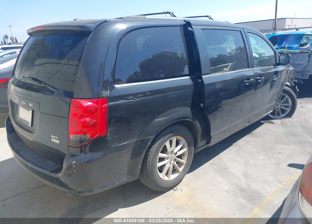 2018 DODGE GRAND CARAVAN VIN: 2C4RDGCG9JR266069