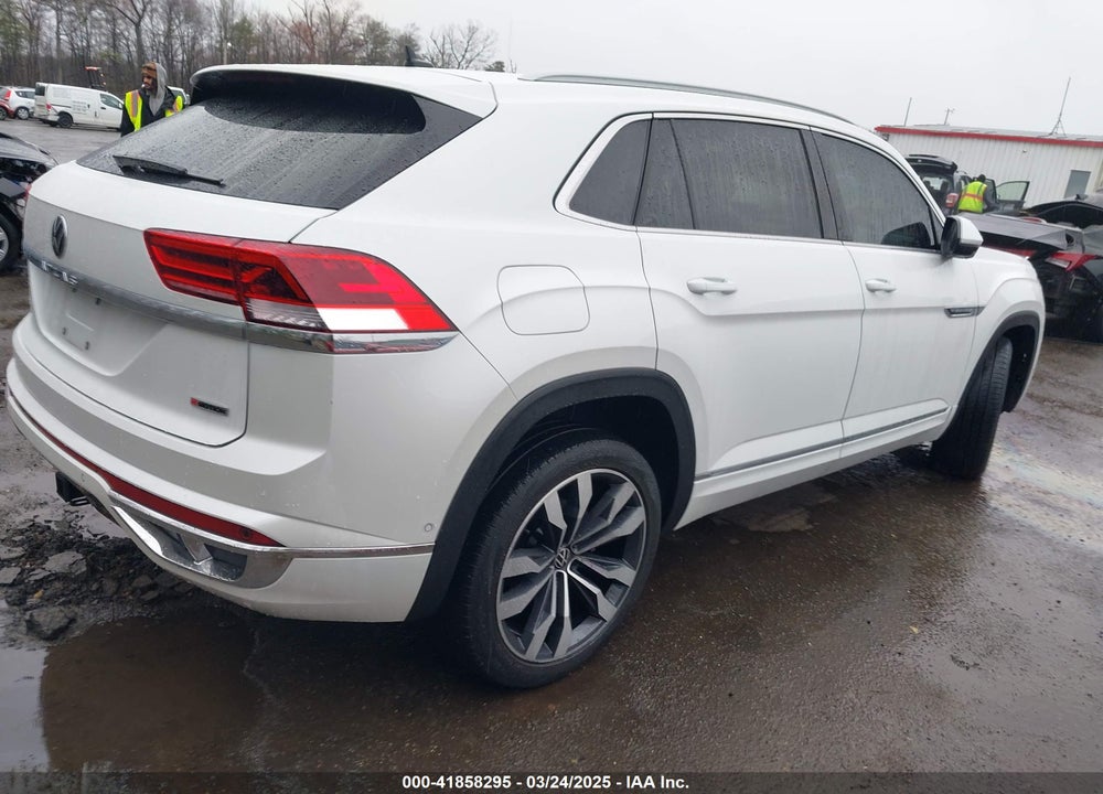 2022 VOLKSWAGEN ATLAS CROSS SPORT VIN: 1V2FE2CA7NC206920