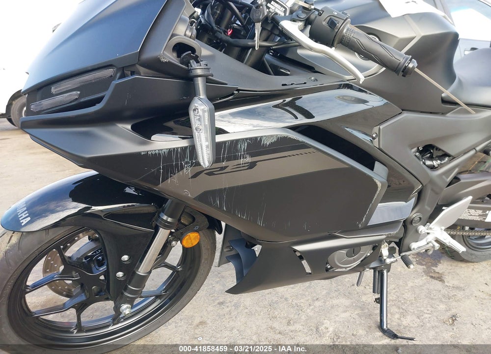 2025 YAMAHA YZF-R3 VIN: MH3RH25Y3SK001436