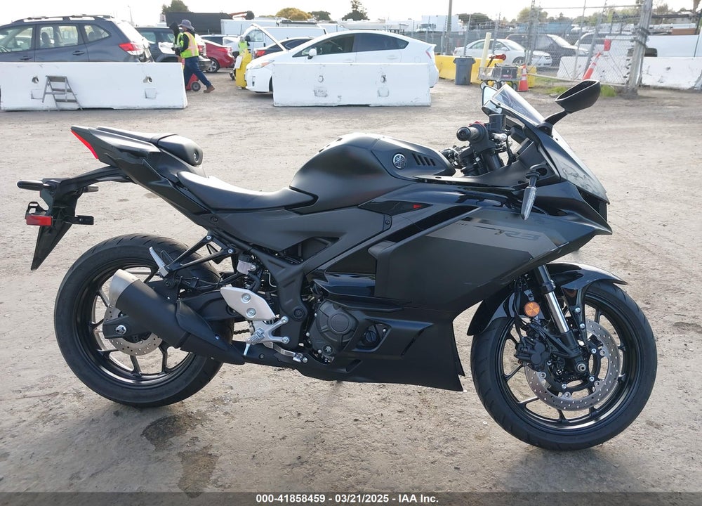 2025 YAMAHA YZF-R3 VIN: MH3RH25Y3SK001436